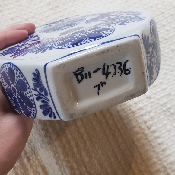 Blue Floral Ceramic Vase - Picture 4 of 8